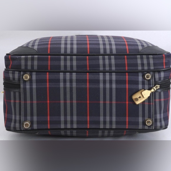 Burberry Travel Bags - Picture 16 of 16